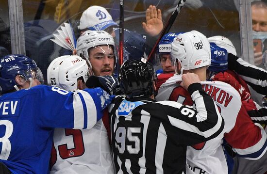 Russia Ice Hockey Kontinental League Dynamo - Lokomotiv