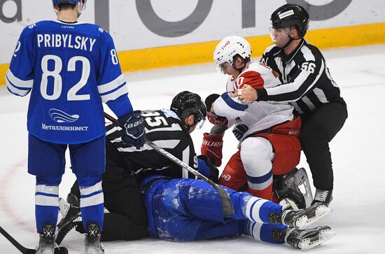 Russia Ice Hockey Kontinental League Dynamo - Lokomotiv