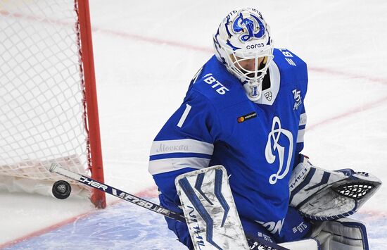 Russia Ice Hockey Kontinental League Dynamo - Lokomotiv