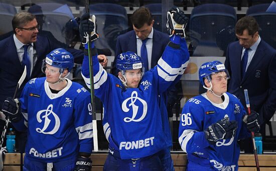 Russia Ice Hockey Kontinental League Dynamo - Lokomotiv