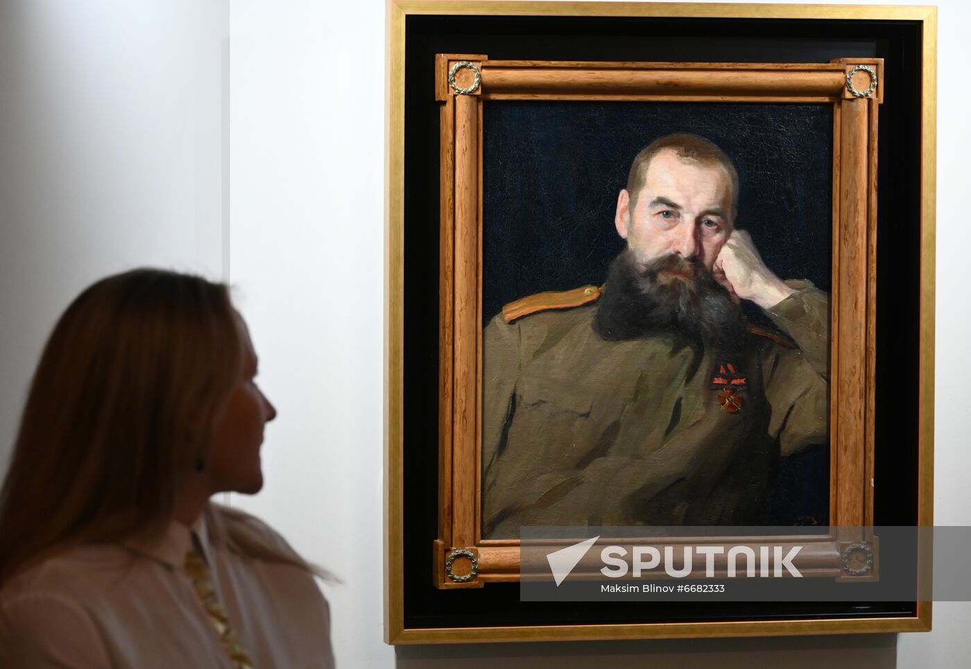 Russia Art Auction Sales Exhibition