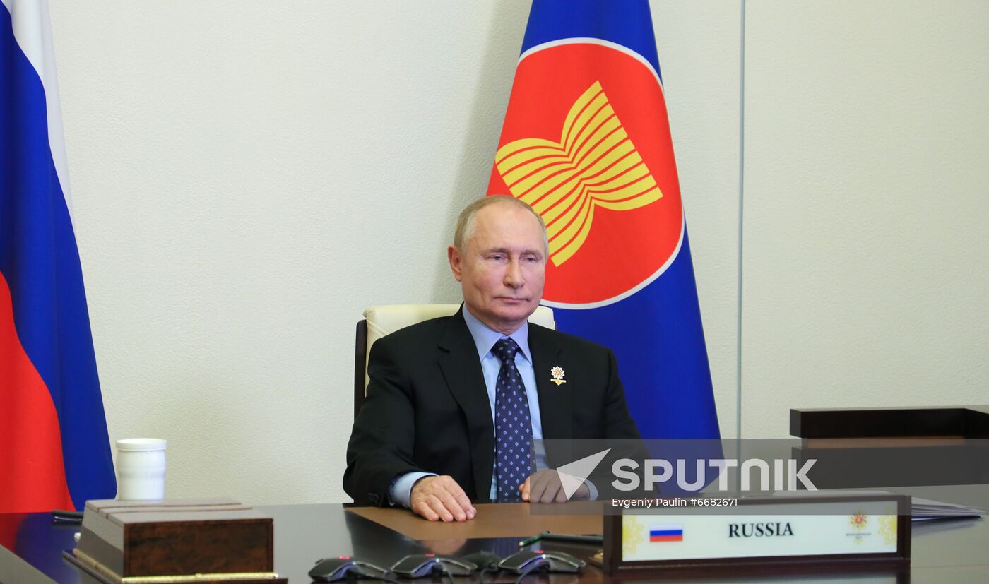 Russia Putin East Asia Summit