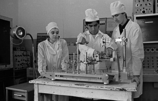 Peruvian student of Kharkov State Medical Institute