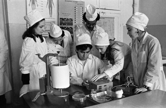 Peruvian student of Kharkov State Medical Institute