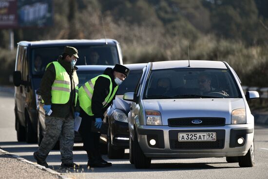 Russia Crimea  Coronavirus Restrictions