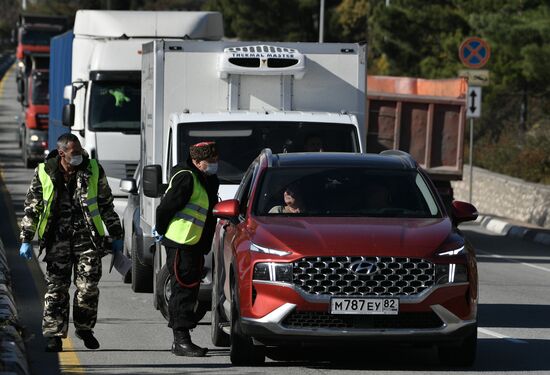 Russia Crimea  Coronavirus Restrictions
