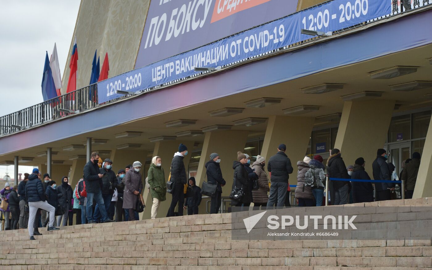 Russia Coronavirus Vaccination 