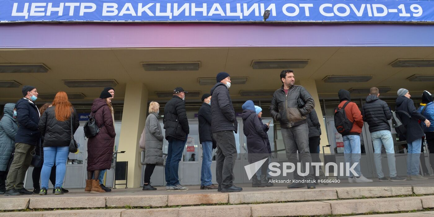 Russia Coronavirus Vaccination