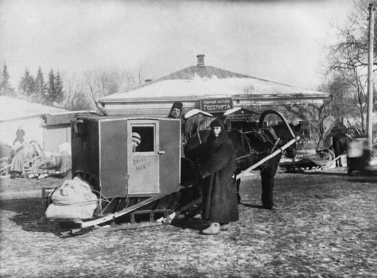 Horse-drawn cart