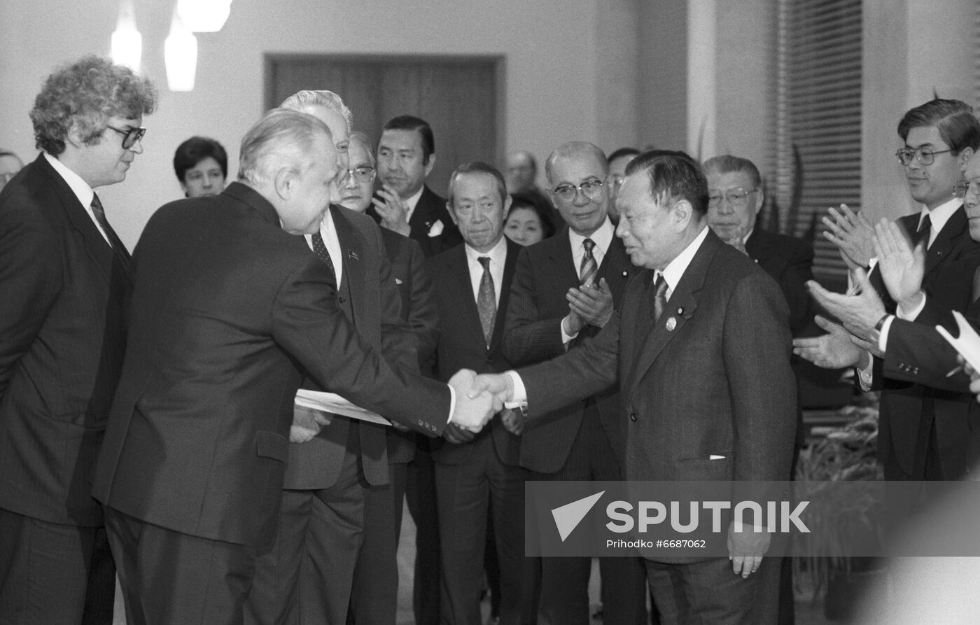 Japanese parliamentary delegation visits USSR
