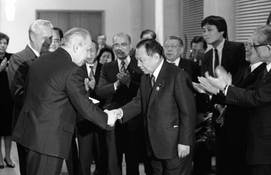 Japanese parliamentary delegation visits USSR