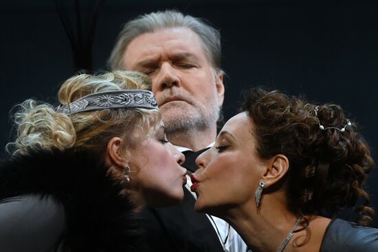 Russia Theater War and Peace