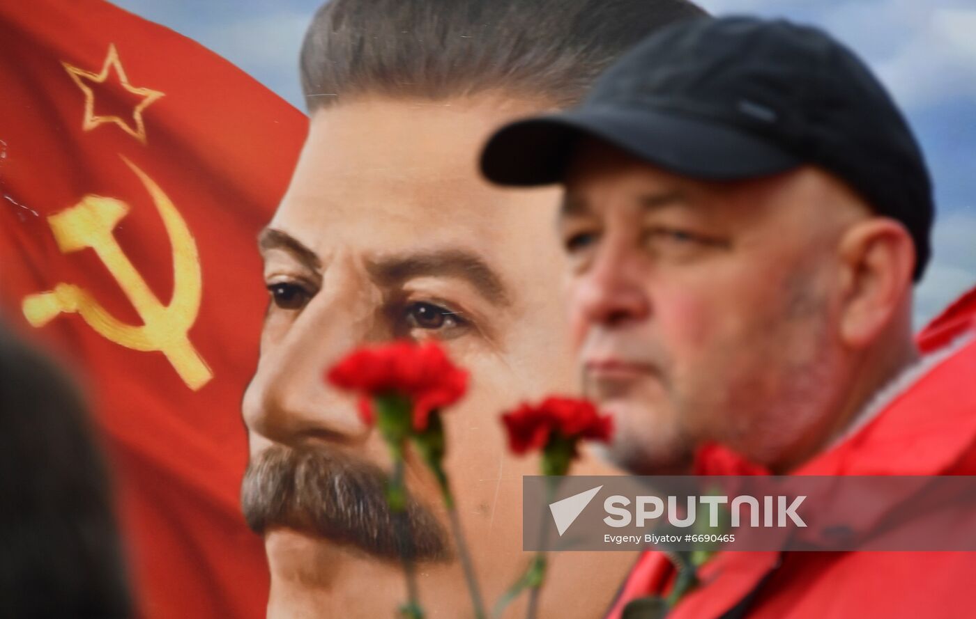 Russia October Revolution Anniversary