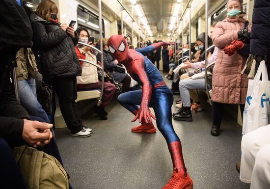 Russia Blogger Spider-Man