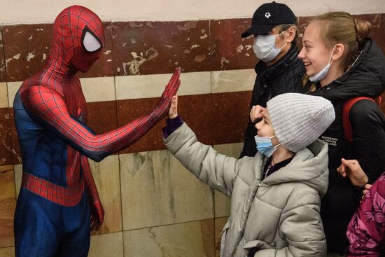 Russia Blogger Spider-Man