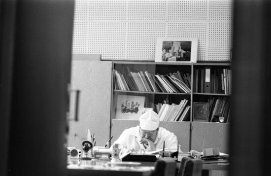 Soviet transplant surgeon Valery Shumakov