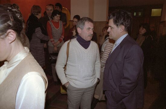 Writer Fazil Iskander and writer Yuliu Edlis