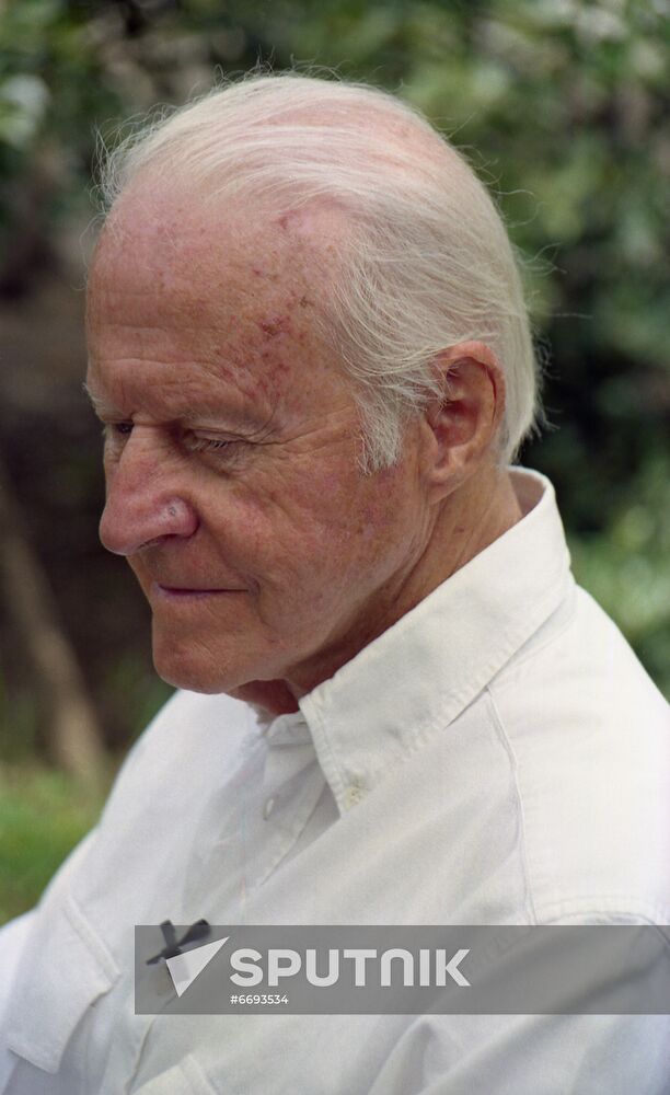 Norwegian explorer and voyager Thor Heyerdahl