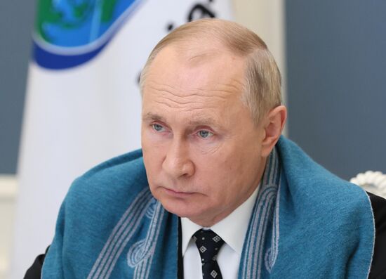 Russia Putin APEC Summit