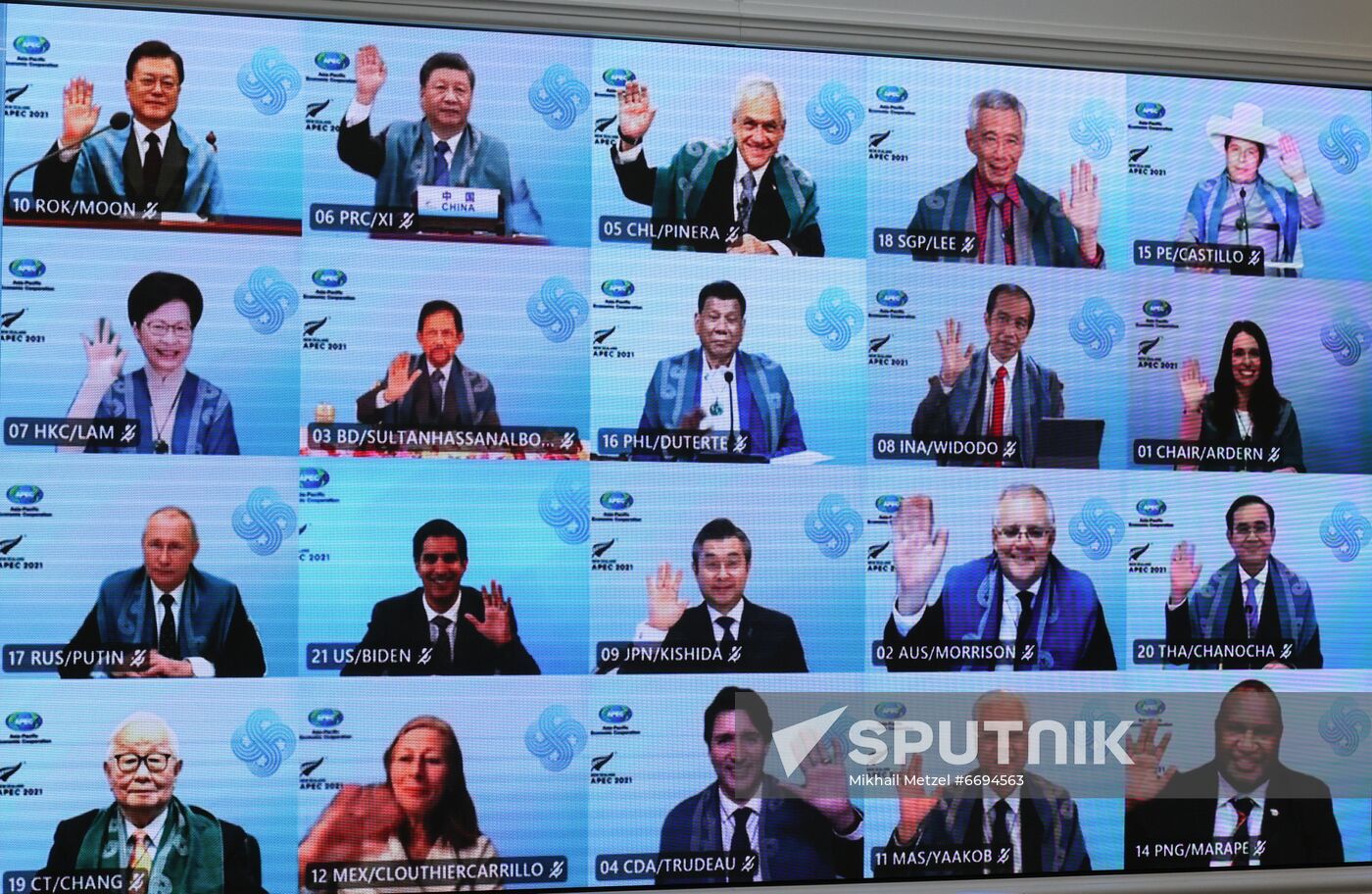 Russia Putin APEC Summit