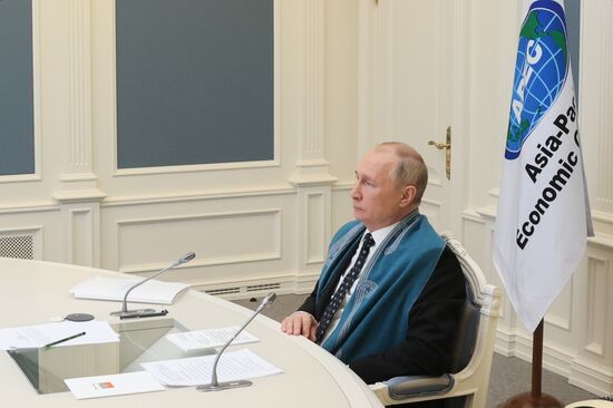 Russia Putin APEC Summit