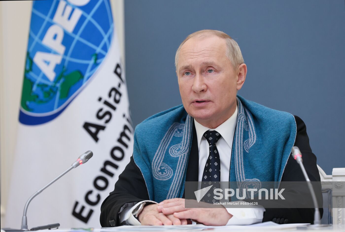 Russia Putin APEC Summit