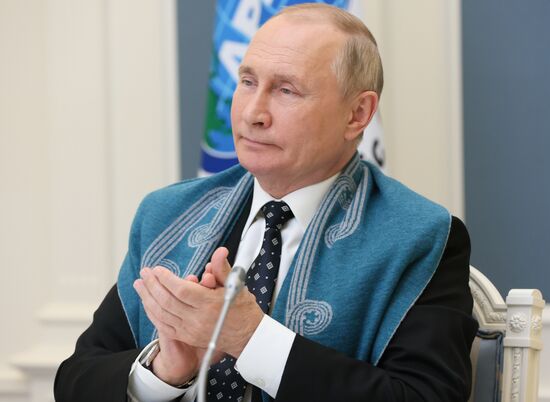 Russia Putin APEC Summit