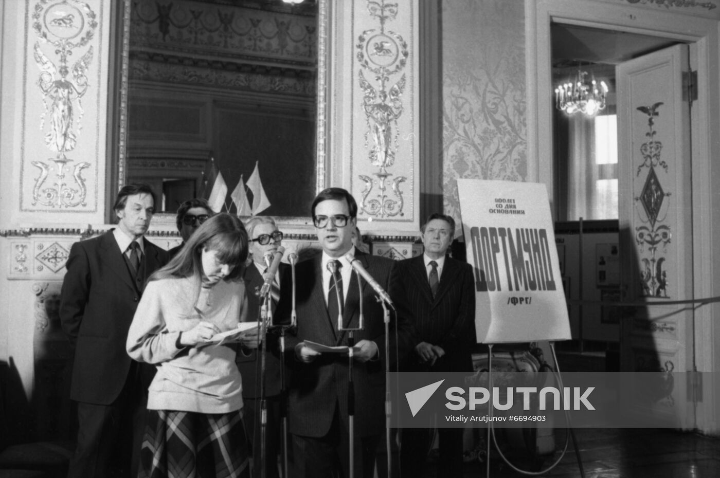 Exhibition at House of Friendship marks Dortmund's 1,100 anniversary