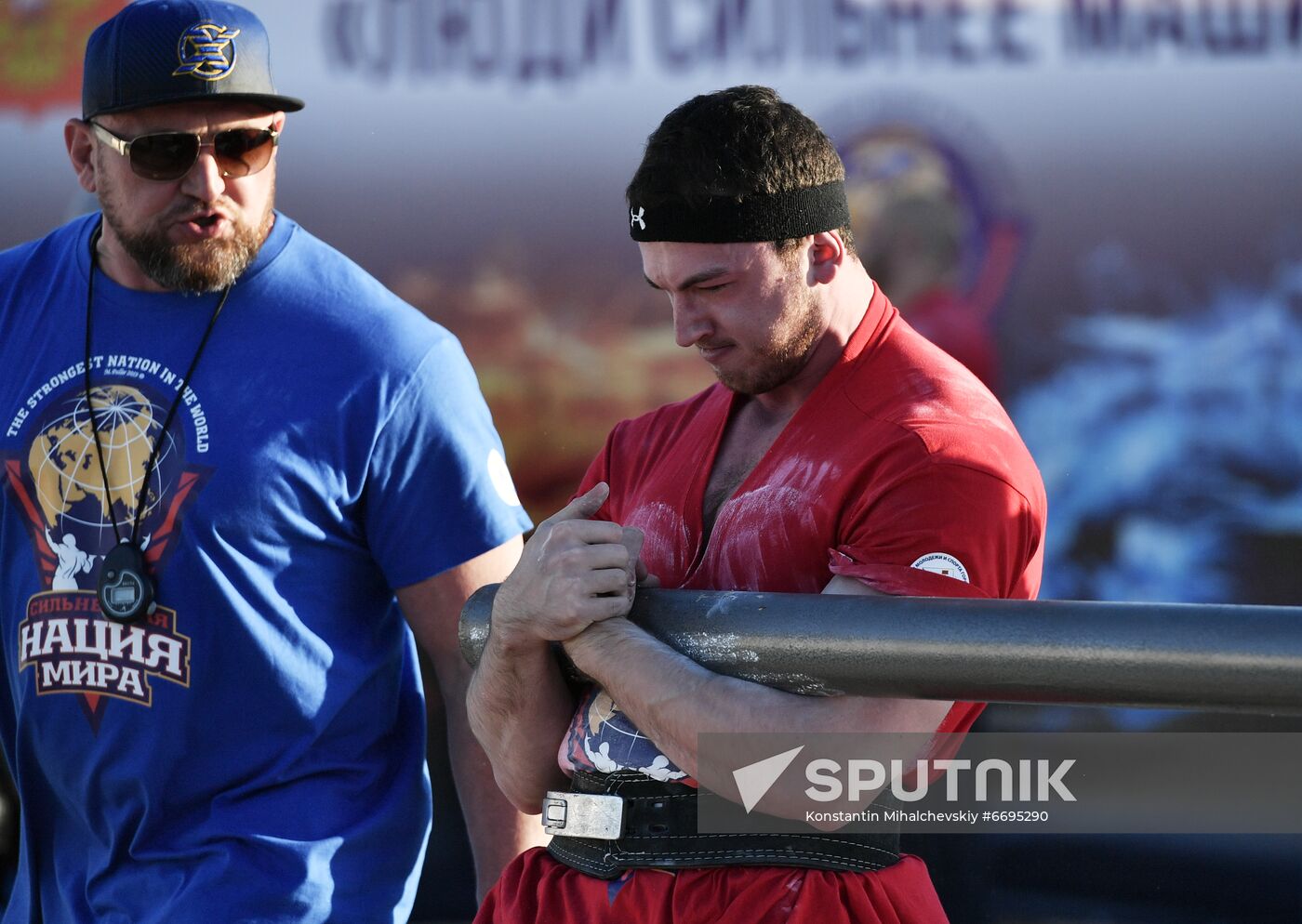 Russia Strongman Contest