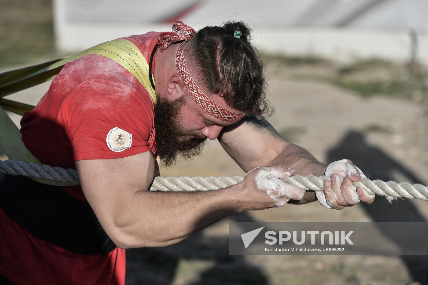 Russia Strongman Contest