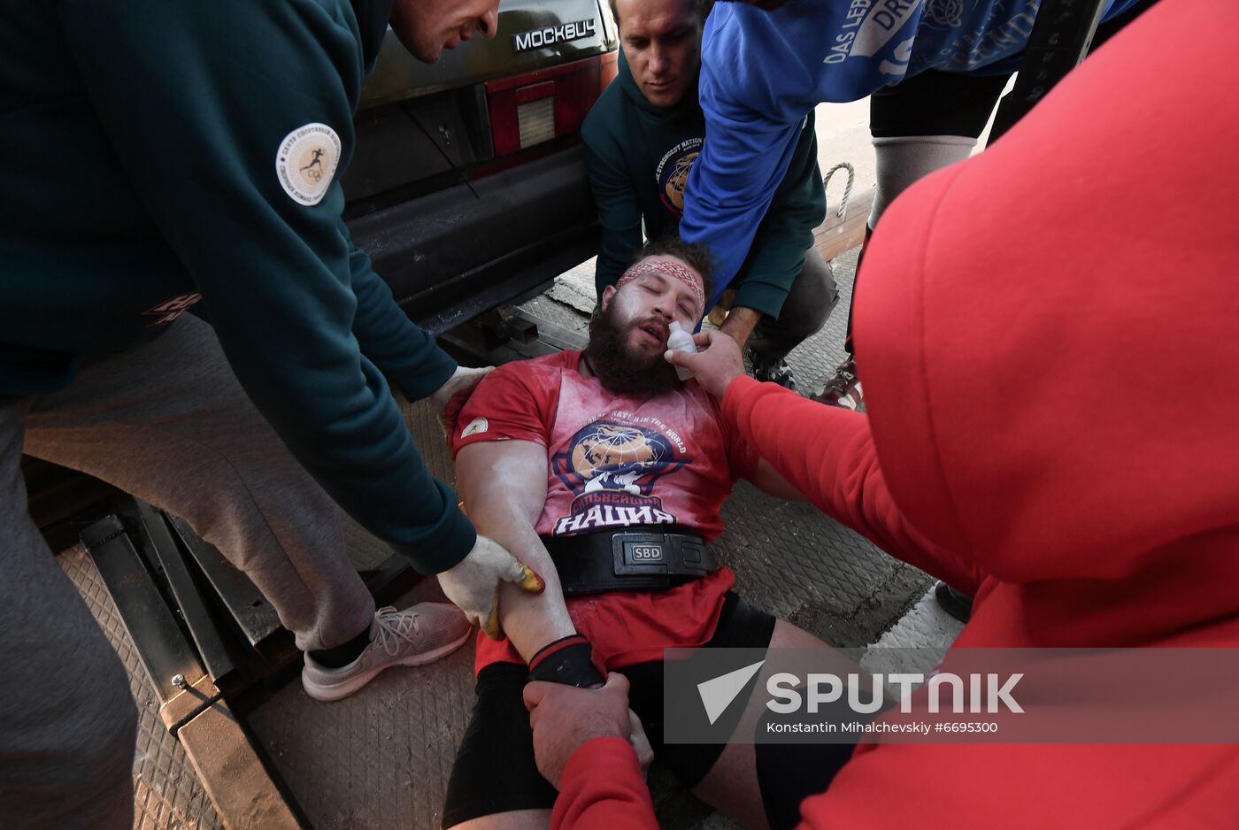 Russia Strongman Contest