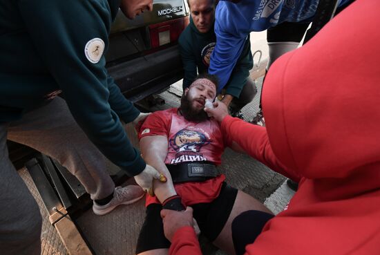 Russia Strongman Contest