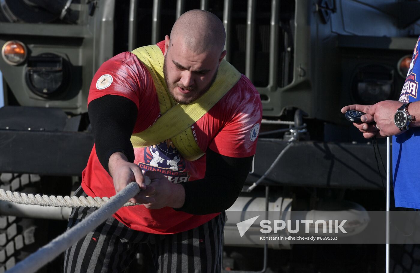 Russia Strongman Contest