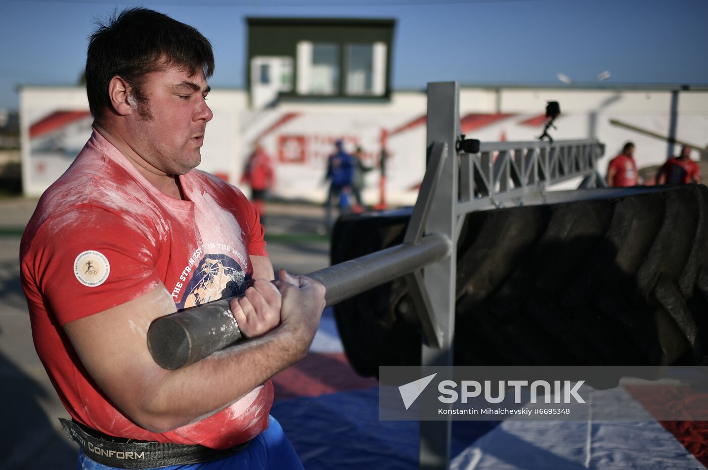 Russia Strongman Contest