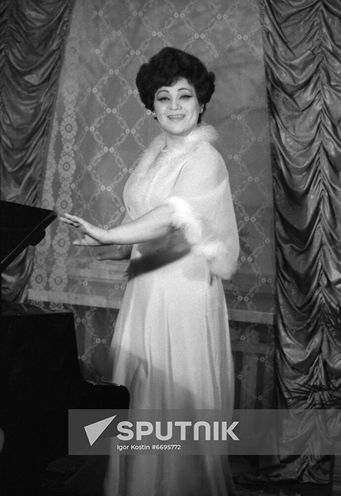 Opera singer Maria Biesu
