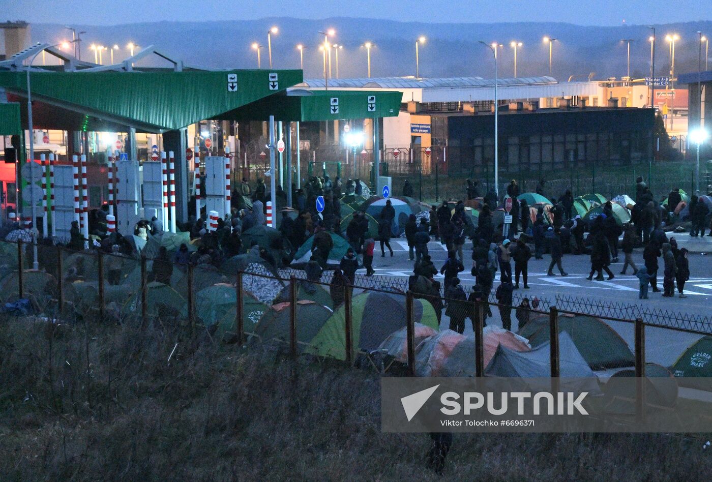 Belarus Poland Border Refugees