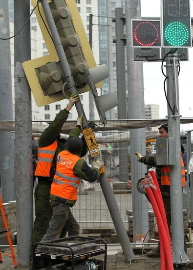 Installing LED traffic lights