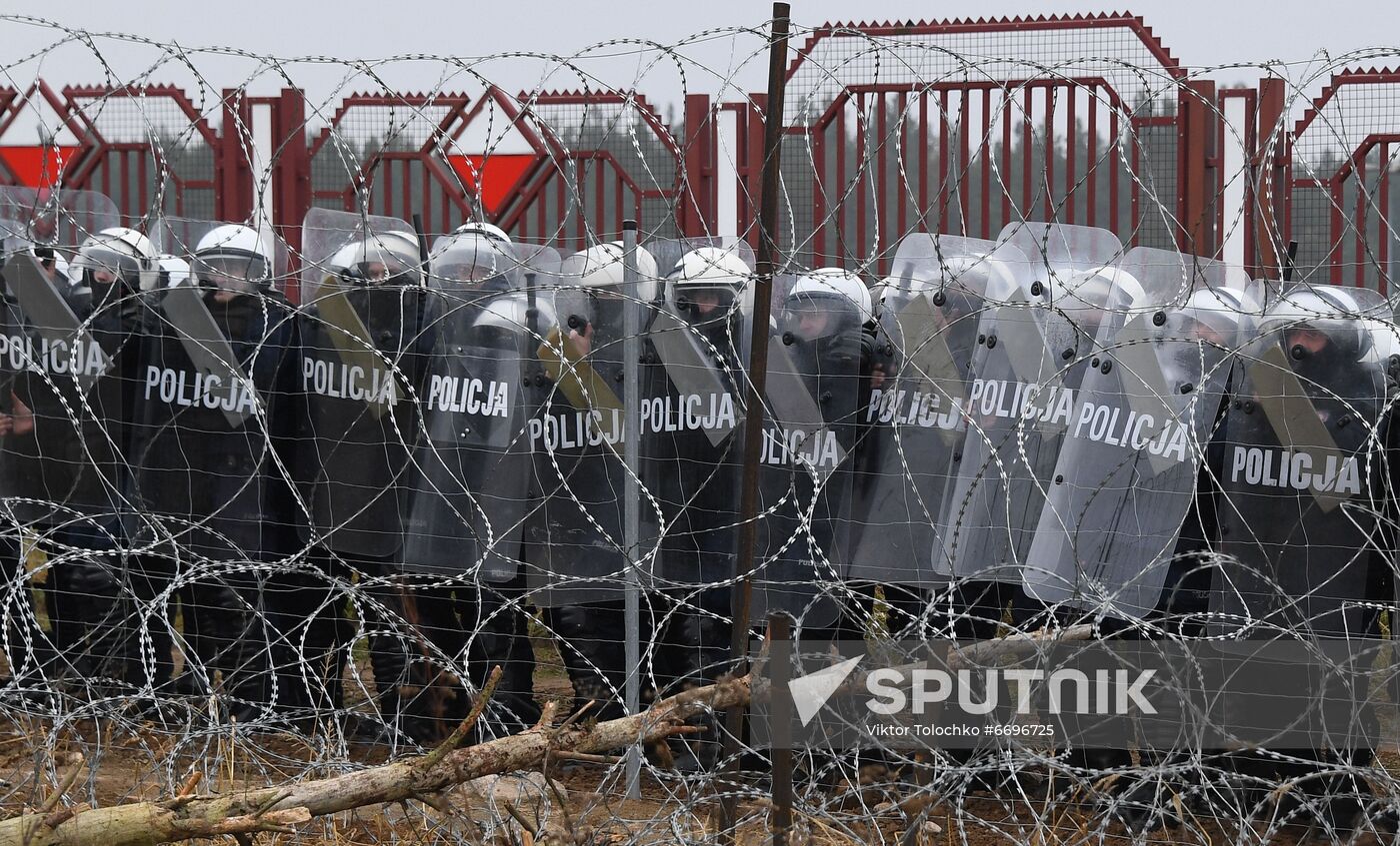 Belarus Poland Border Refugees