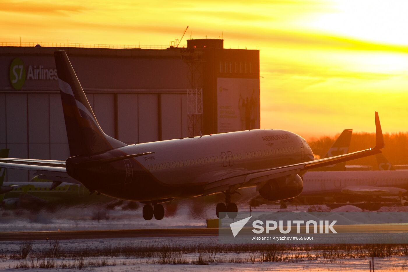 Russia Airlines 
