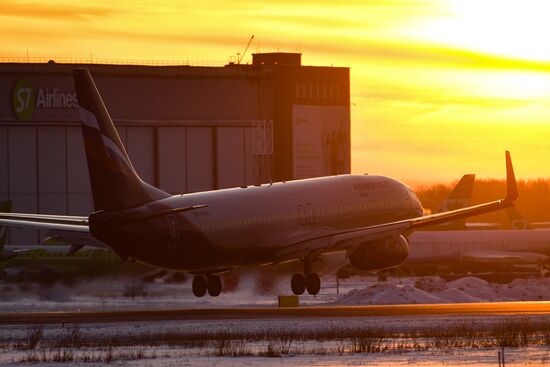 Russia Airlines 