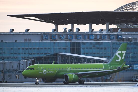 Russia Airlines 