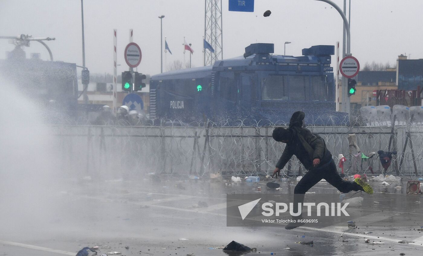 Belarus Poland Border Refugees