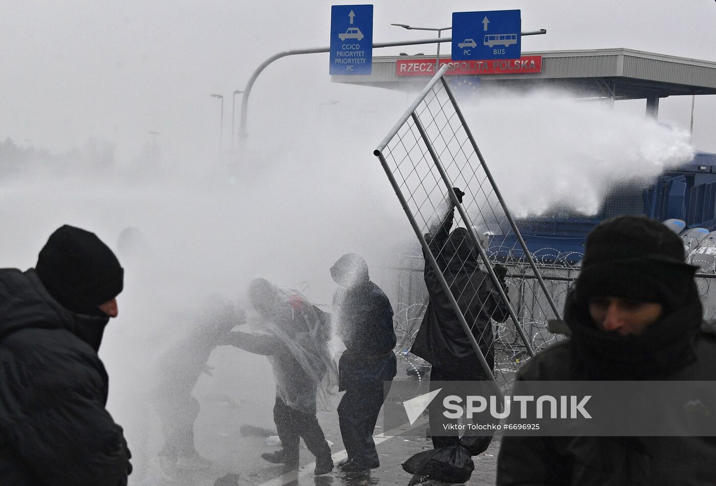 Belarus Poland Border Refugees