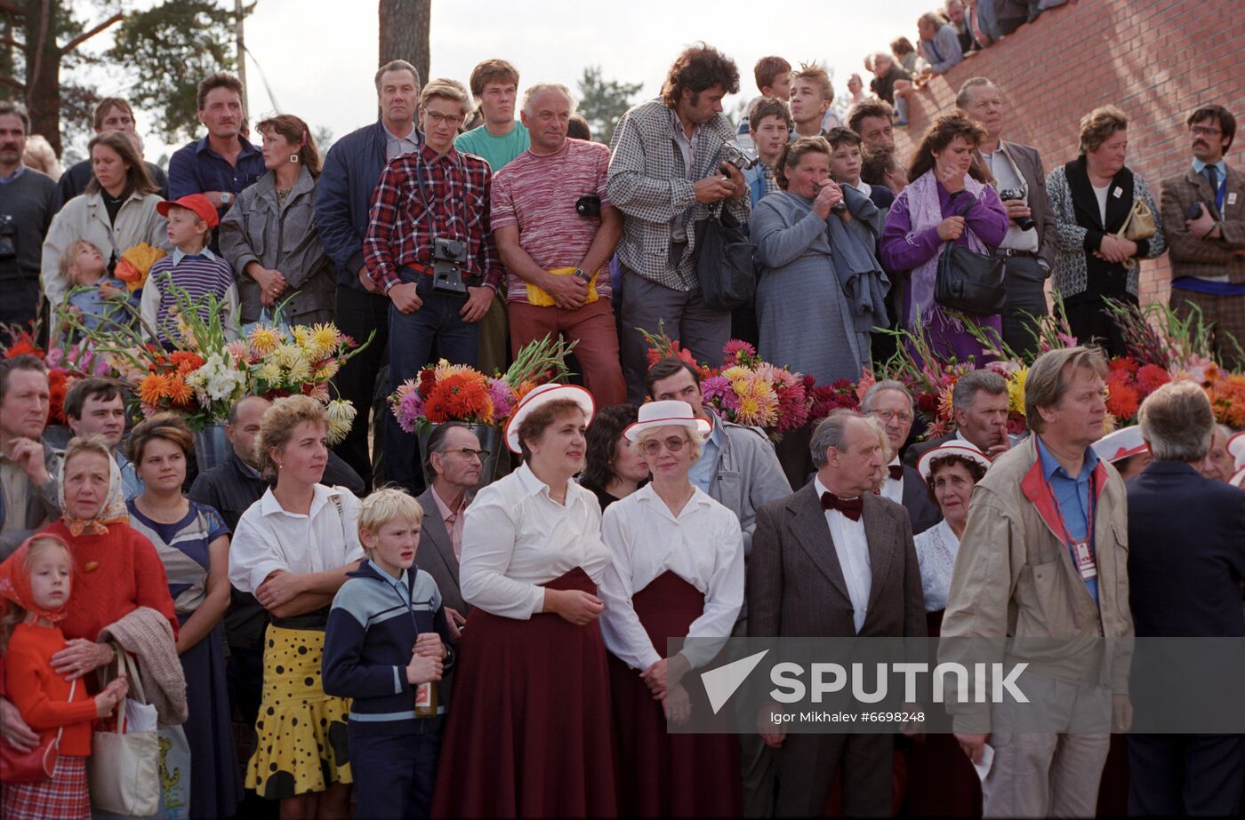 International parade of old cars and bikes in Riga
