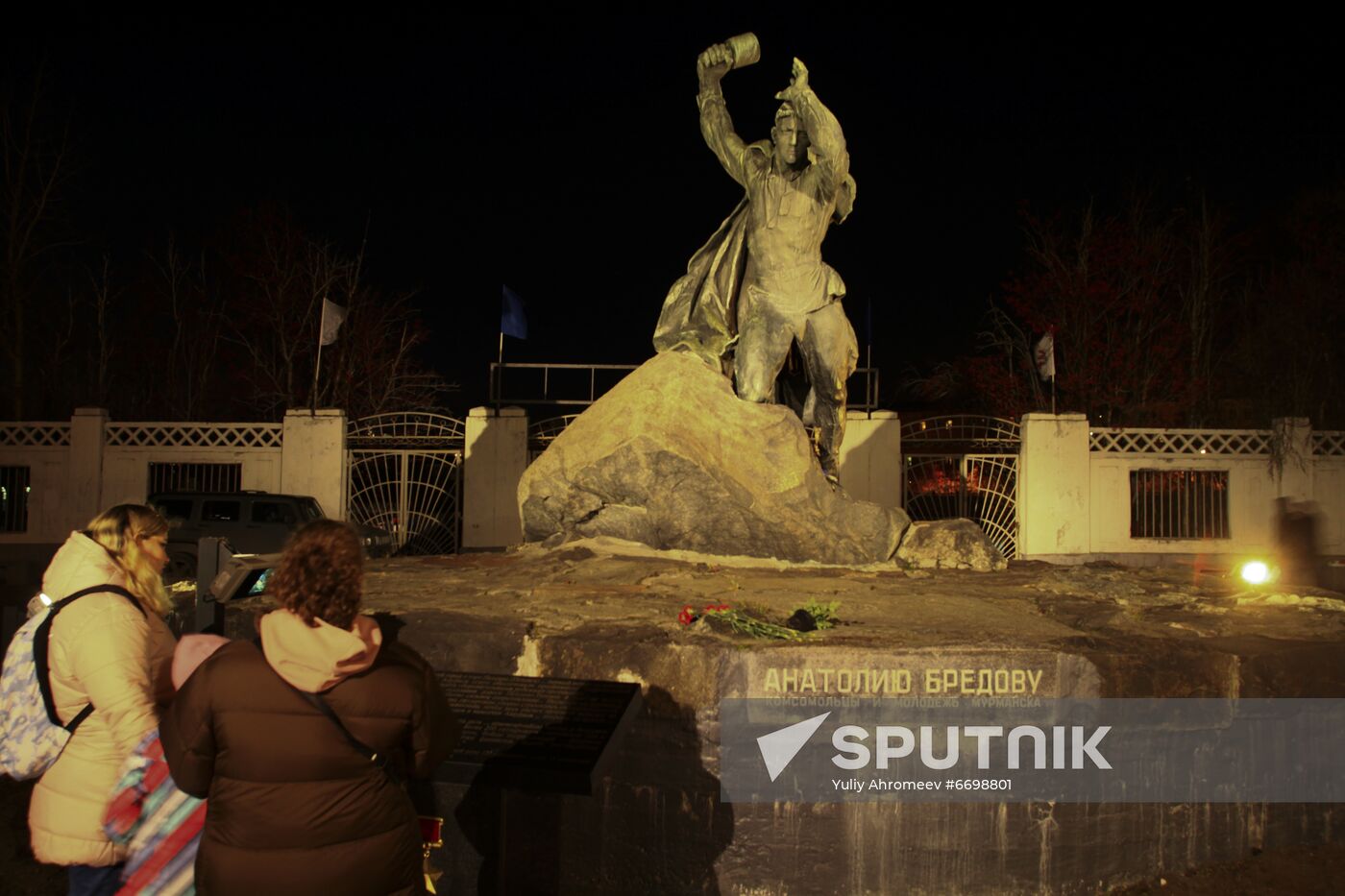 Monument to Hero of Soviet Union Anatoly Bredov in Murmansk
