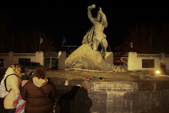 Monument to Hero of Soviet Union Anatoly Bredov in Murmansk