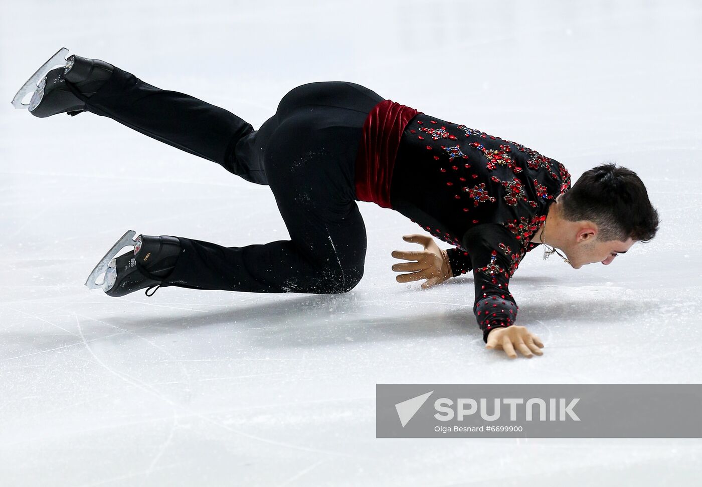 France Figure Skating Grand Prix Series Men