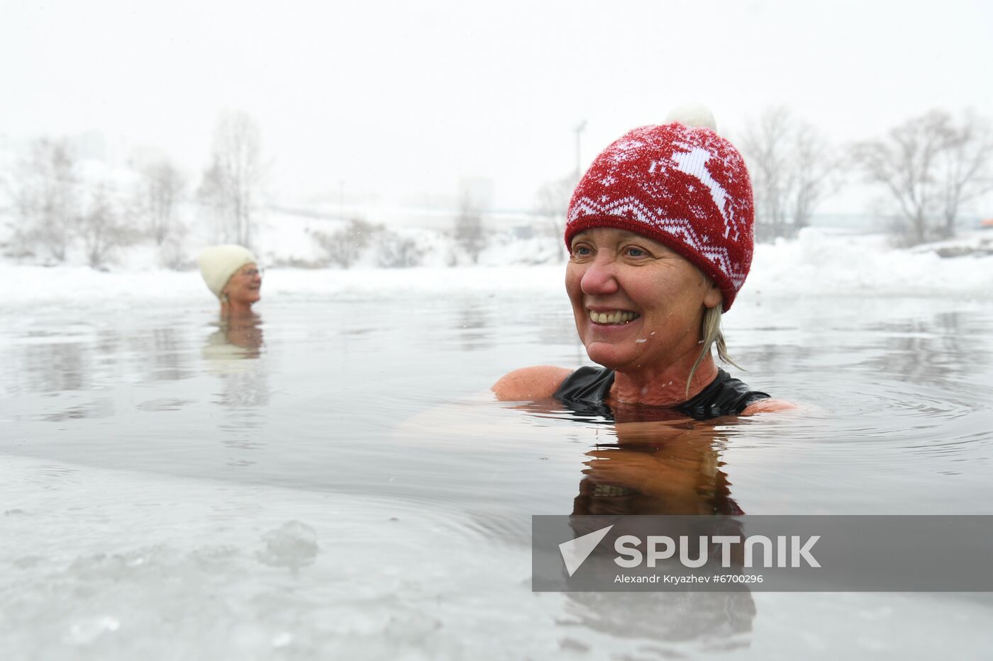 Russia Winter Swimming