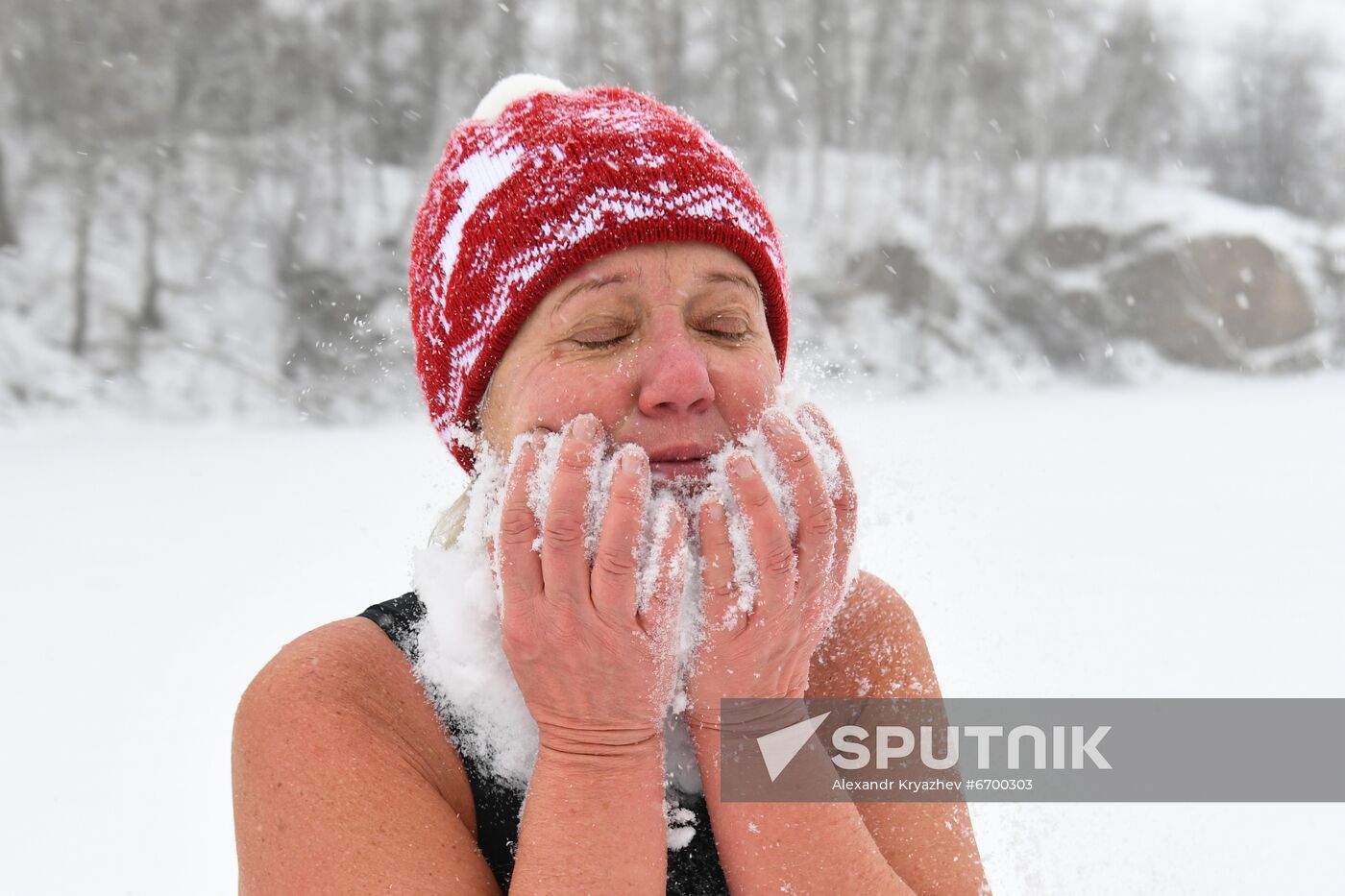 Russia Winter Swimming
