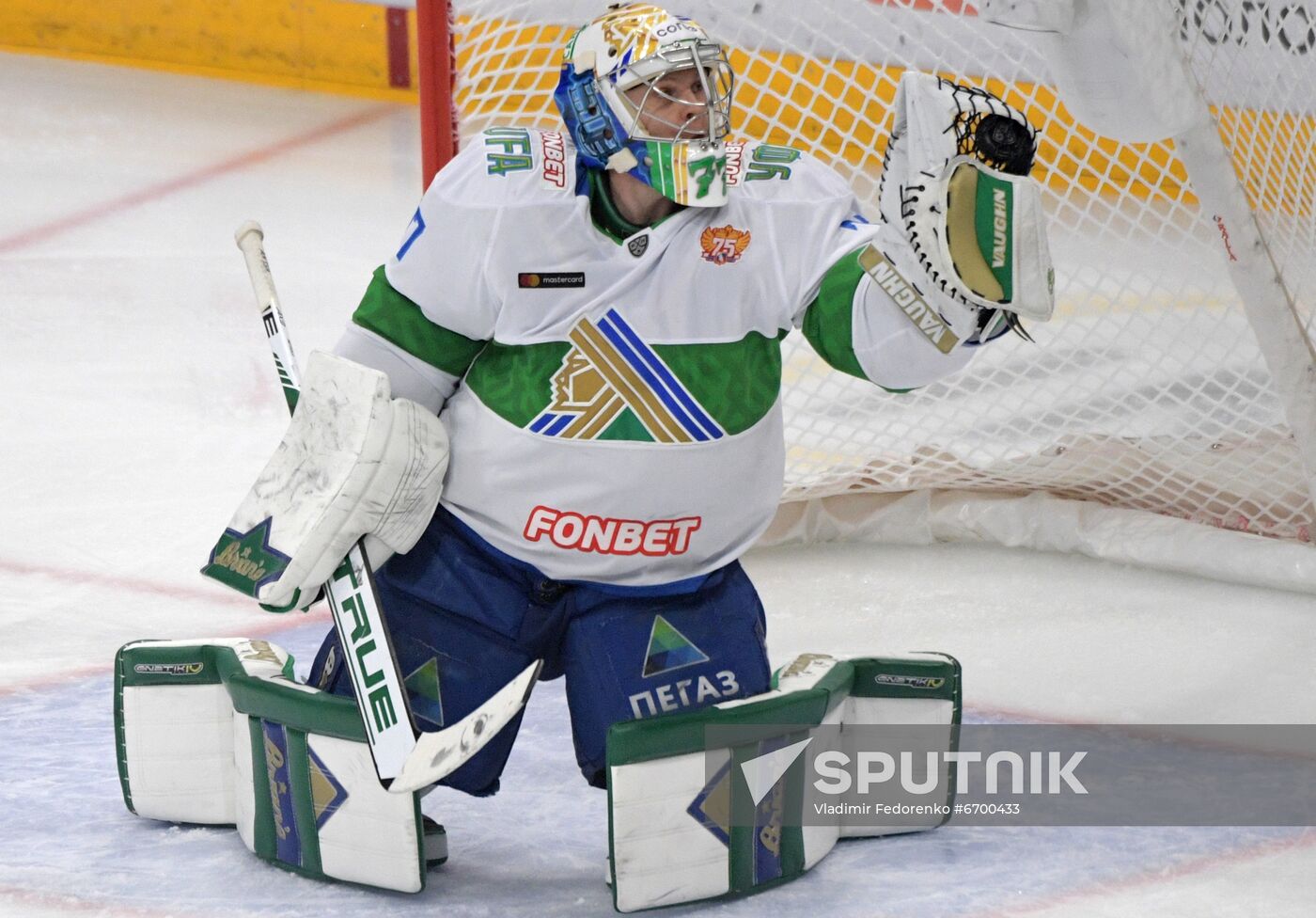 Russia Ice Hockey Kontinental League Dynamo - Salavat Yulaev